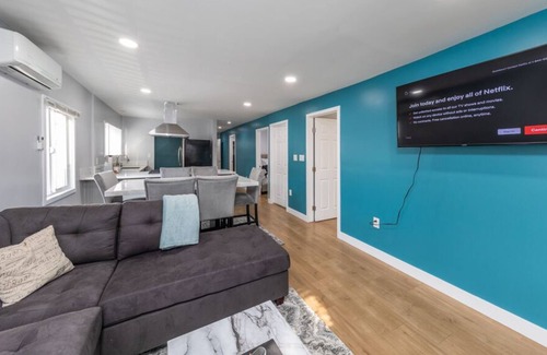 Los Angeles Casa | Warm & Cozy Newly Renovated & Furnished 5-Bedroom/3-Bathroom Home