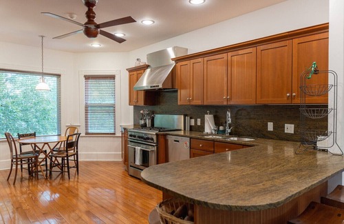 Jeffersonville Casa | Warm Family Home near Bethel