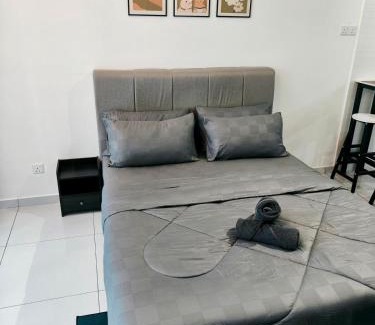 Bukit Indah Apartamento | Warm home skytrees beautiful hills