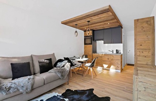 Noes Apartamento | Warm, renovated studio in the center of town