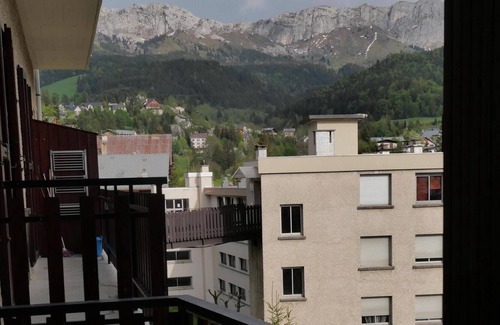 Villard-de-Lans Apartamento | Estudio cálido, orientado al sur, con impresionantes vistas de las montañas.
