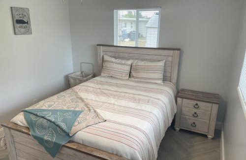 Warm Mineral Springs Apartamento | Warm Waters Escape