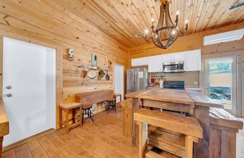 New Braunfels Casa | Warm Wooden Vibe 2BR Home | Grill | Outdoor Dining