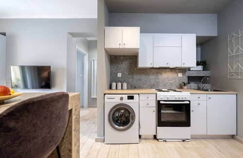 Kos Apartamento | Warmth & Charm Island Style Apt