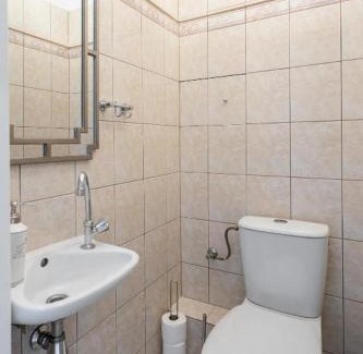 Srodmiescie Apartamento | Warsaw Apartments - 3-Room Old Town Apartment for 7, Nowy Świat