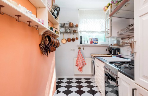 Muranow Apartamento | Warsaw Downtown Colourful Apartment