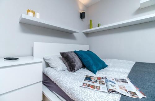 Srodmiescie Apartamento | Warsaw Inside Solec III