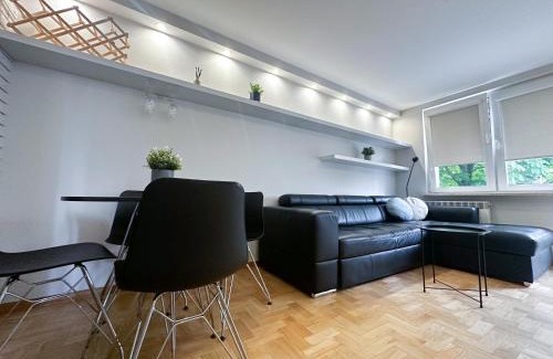 Srodmiescie Apartamento | Warsaw Inside Solec III