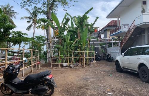 Amed Casa | Warung Win Beach & Homestay