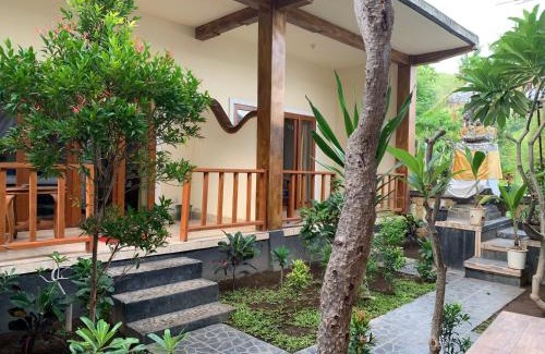 Amed Casa | Warung Win Beach & Homestay