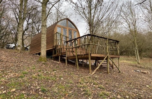 Uckington Cabina | Warwickshire Woodland Glamping Cabin - Oak