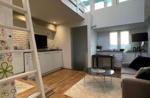 Srodmiescie Południowe Apartamento | Waryńskiego 9 - piękna panorama miasta - Smart TV 42 cale - WiFi - ekspres kapsułkowy - w pełni wyposażona kuchnia