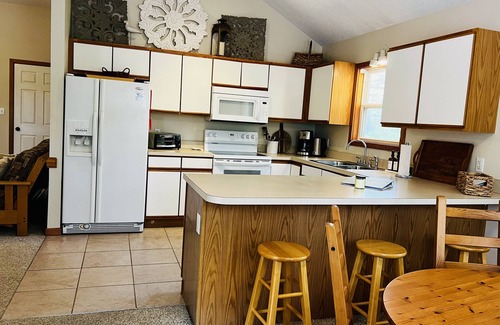 Carova Beach Casa | Wash Woods 4X4 Corolla, NC Saturday to Saturday only Corova Beach