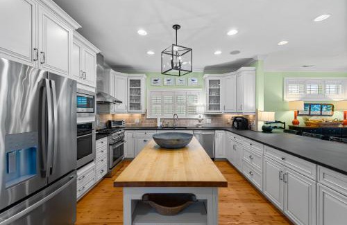 Surfside Beach Casa | Washed Ashore