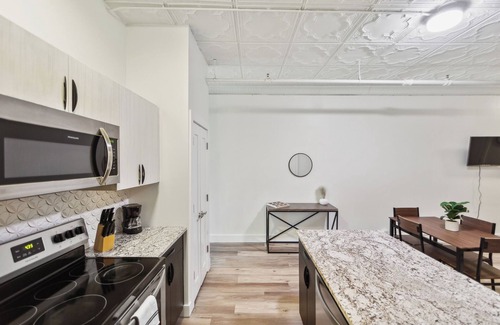 Albany Apartamento | Washington Lofts 304 Spacious 1 Bedroom 1 Bath