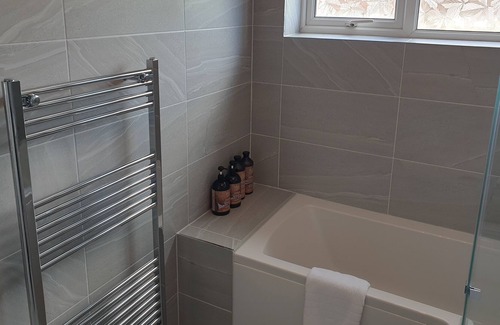 Washington Casa | Washington's Diamond 3 Bedroom House Sleeps 6Guest