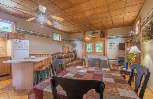Johnson City Cabina | Cabañas del río Watauga - Cabaña Laureles