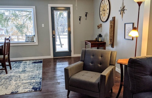 Bagley Casa | Watch the river flow past as the eagles soar overhead.