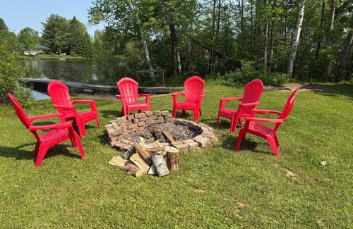 Nominingue Cabaña | Water Front - Cozy Lakeside Getaway