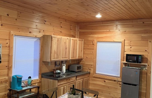 Draper Apartamento | Water front Cozy studio with WiFi and AC in charming Draper