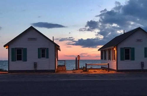 North Truro Cabaña | Water Front Days Cottage #15 (2255)