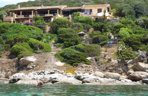 San Stefano Casa | Cerdeña, Villasimius, pequeña villa frente al mar en la exclusiva bahía de Cala Caterina
