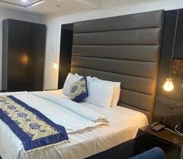 Ofin Hotel | Water Ripples Hotel Lekki