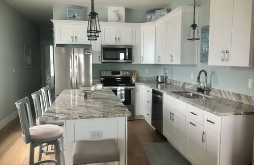 Port St. Joe Condominio | Water's Edge by the Sky! Nothing closer to the water than this one!