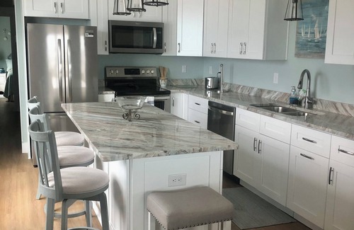Port St. Joe Condominio | Water's Edge by the Sky! Nothing closer to the water than this one!