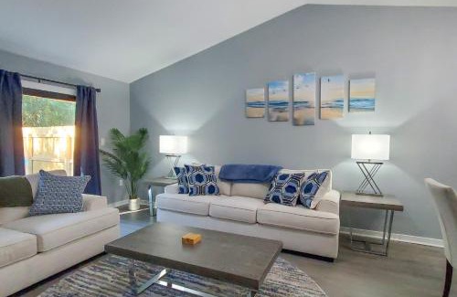 Navarre Casa | Water Street Beauty