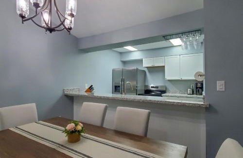 Navarre Casa | Water Street Beauty