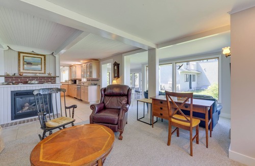 North Truro Casa | Water-View Beach House in Truro, Great for Groups!