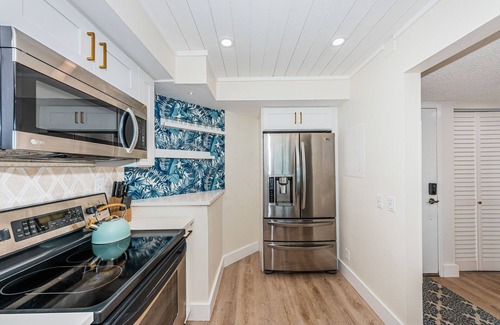 Casa del Mar Condominio | Water View Beach Paradise Condo @ Tierra Verde