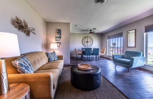 Bay Area Casa | Water View Ocean Drive Retreat Awaits
