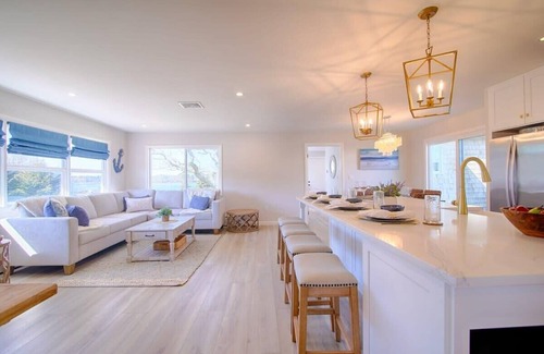 West Dennis Casa | Water Views, Access to Grand Cove!
