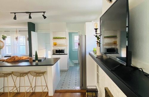 Des Moines Casa | Waterbury Bungalow