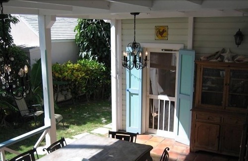 Spanish Wells Casa | Acuarela, Cottage con Encanto Island. 3 habitaciones. A poca distancia de todos.