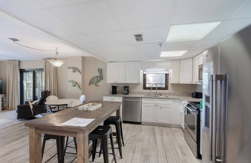Lower Grand Lagoon Condominio | Watercrest 210- Sleeps 12 - Free Beach Chairs!