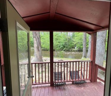 Cosby Casa | Waterfall Cottage