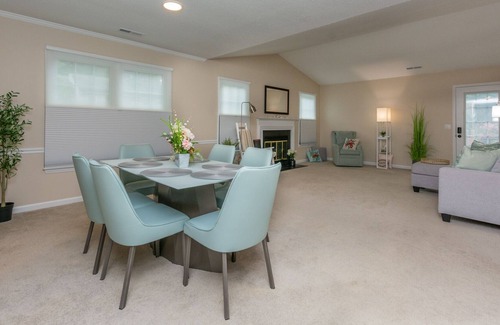Winston - Salem Casa | Waterfall Healthy Suite near Medical and Golf Facilities