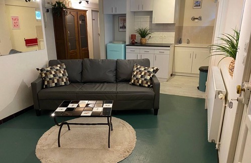 La Chartre-sur-le-Loir Cabaña | Casa Lumniosa entre Le Mans y Tours, con Parking Cerrado