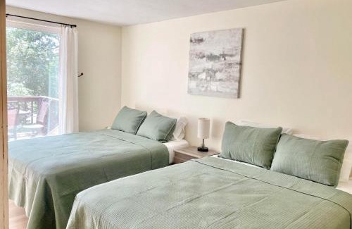 Holderness Casa | Waterfront 1-bedroom with deck
