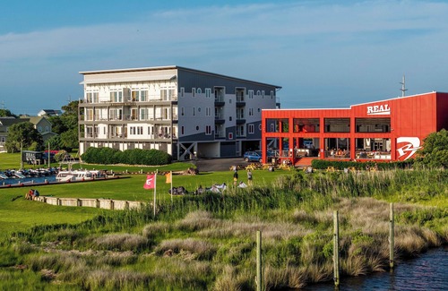 Waves Condominio | Waterfront 2-Bedroom, 1.5-Bathroom Suite at REAL Watersports