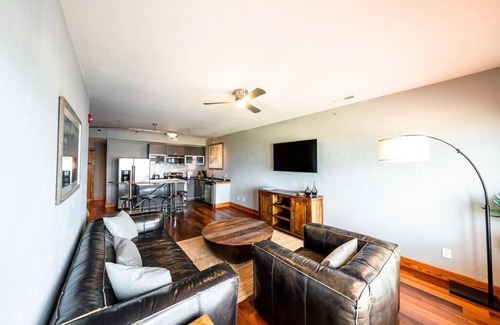 Salvo Condominio | Waterfront 2-Bedroom, 1.5-Bathroom Suite at REAL Watersports