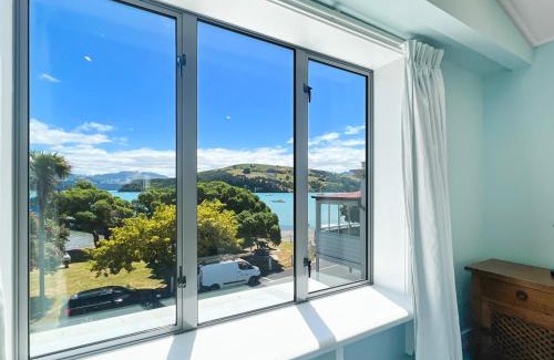 Akaroa Apartamento | Waterfront 2-Bedroom Harbour View Apartment