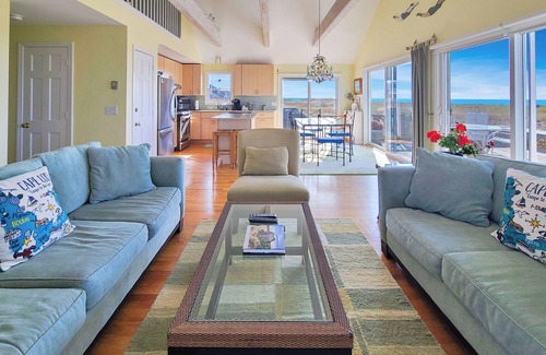 North Truro Cabaña | Waterfront 2BD Cottage: RIGHT ON THE BEACH, Water View, Direct Beach/Water Access, Lovely Deck & A/C