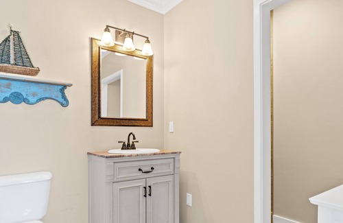 Southport Condominio | Waterfront #3 King/Studio 1BR- Waterfront Downtown Southport- NO HIDDEN FEES!