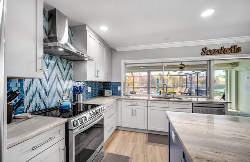 Bal Harbour Casa | Waterfront 3B/2BA private pool & private dock, free kayaks,