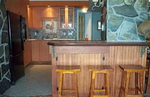 Pincourt Condominio | Waterfront Apart 15 min Montreal Airport 300742