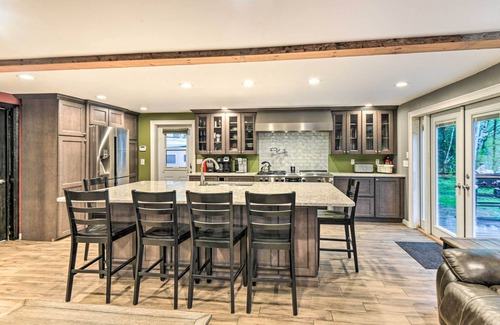 Ashland Casa | Waterfront Ashland Home ~ 2 Mi to Downtown!